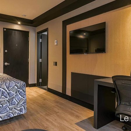 Hotel Le Chablis Cadillac Монреаль Экстерьер фото